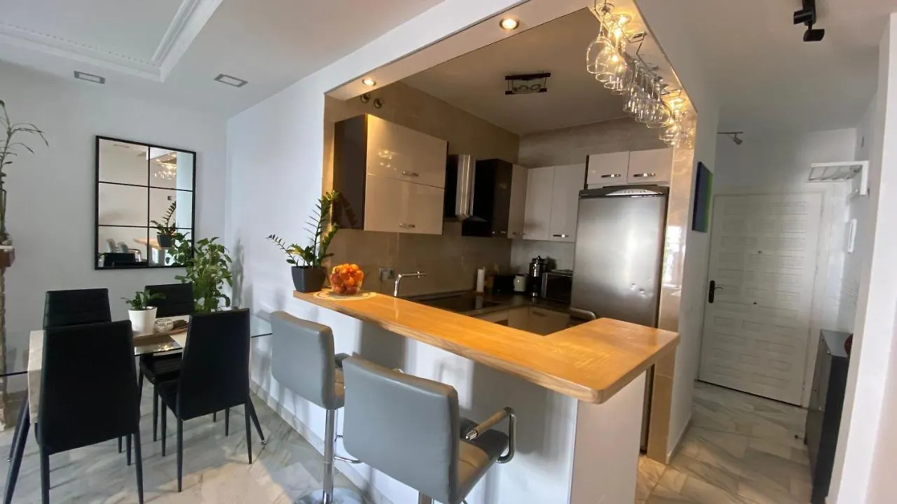 شقة Apartamento Colomares بينالماذينا