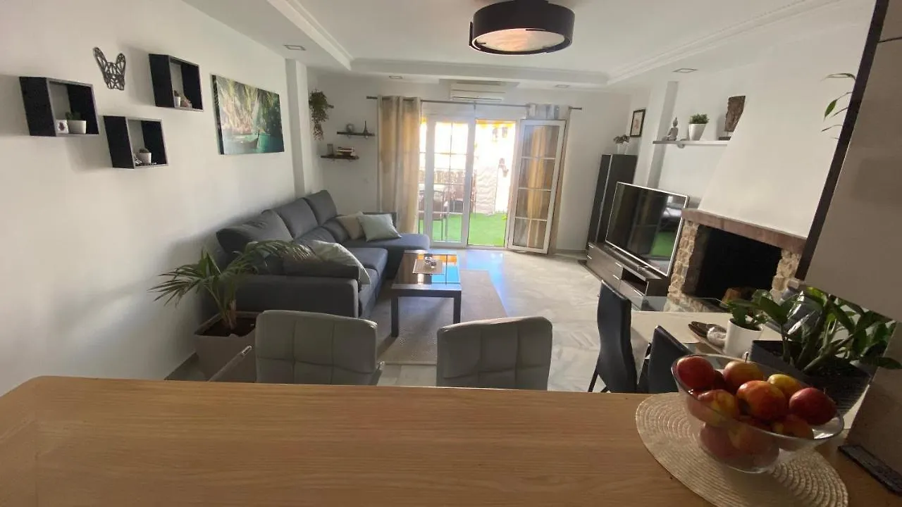شقة Apartamento Colomares بينالماذينا إسبانيا
